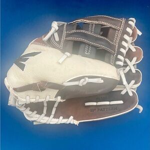 Easton Future Legend Brown and White Kids 11” Baseball Glove